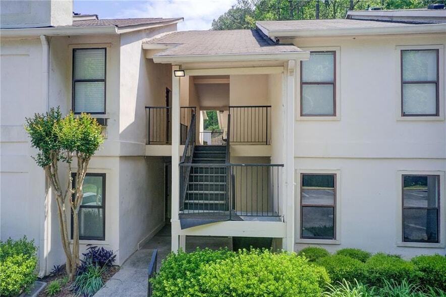 Photo - 1603 Huntingdon Chase