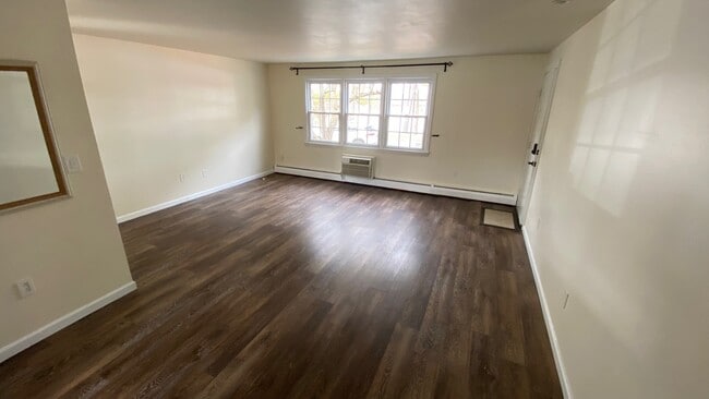 Photo - 33 Grandview Dr Unit B