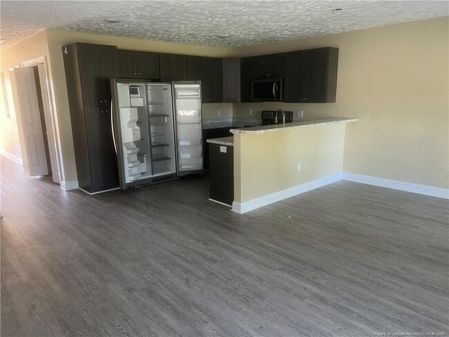 Photo - 209 Godwin St