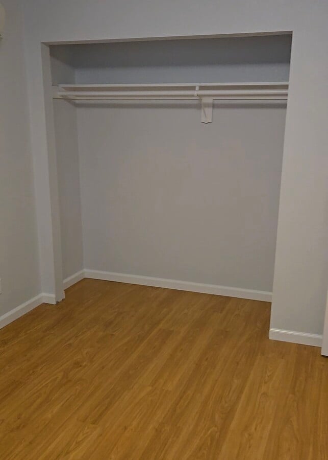 Photo - 1770 W 22nd St