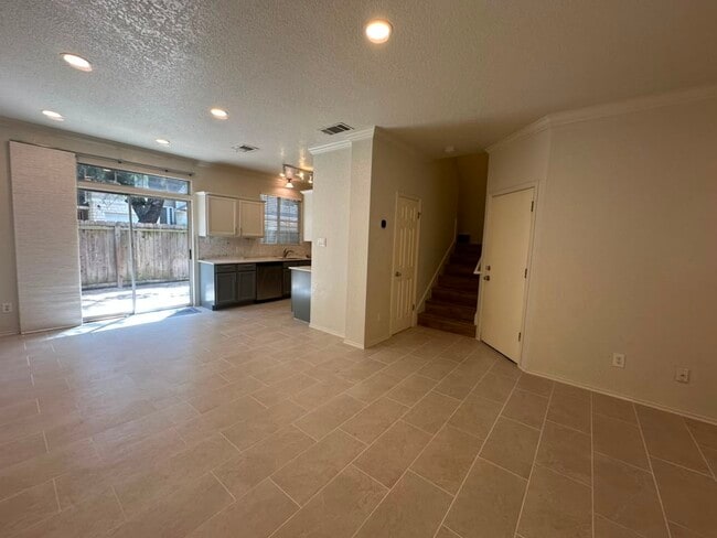 Living Room - 4400 Switch Willo Unit 28