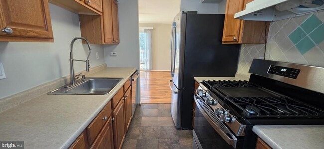 Photo - 6974 Knighthood Ln