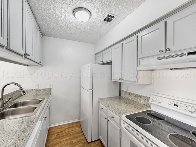 Photo - 536 Guerin Dr