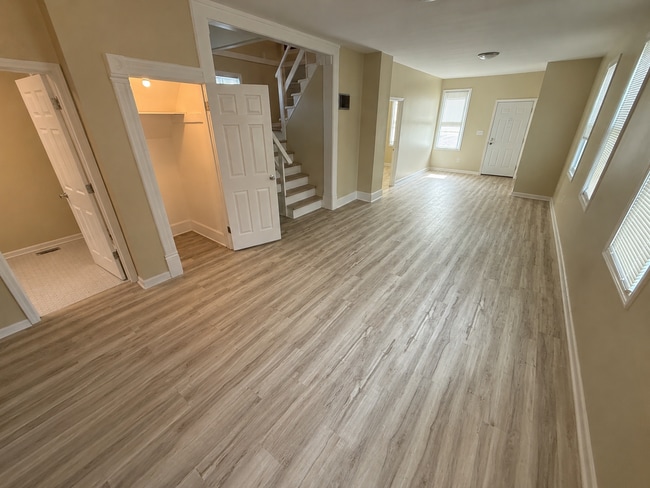 2939 N Pierce St Unidad Rear Cottage