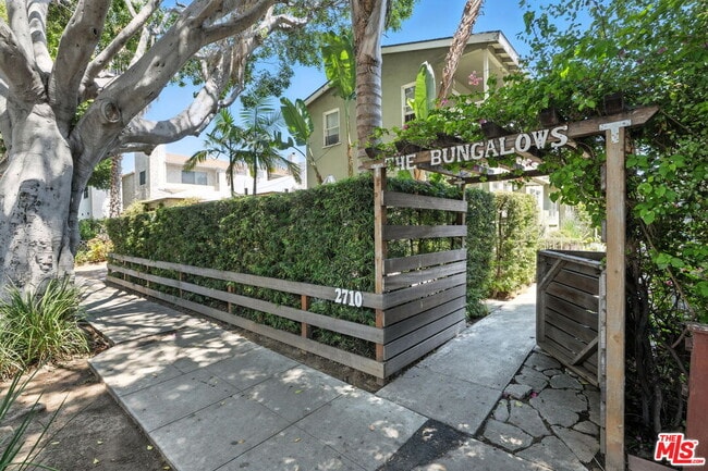 Building Photo - 2710 Arizona Ave Unit D Rental