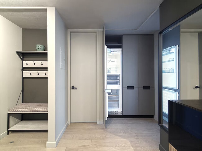 Photo - 1 Gold St Unit 17G