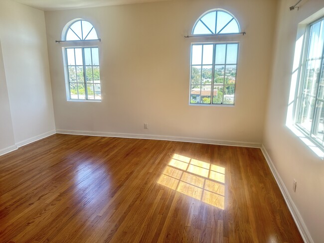 Photo - 1602 S Sierra Bonita Ave