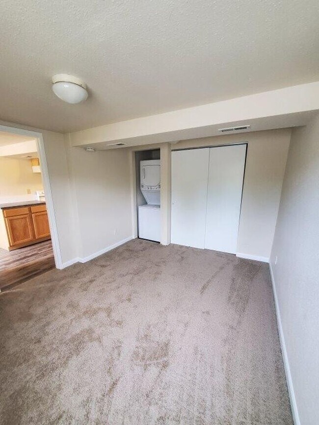 Photo - 3823 Duplex Unit B