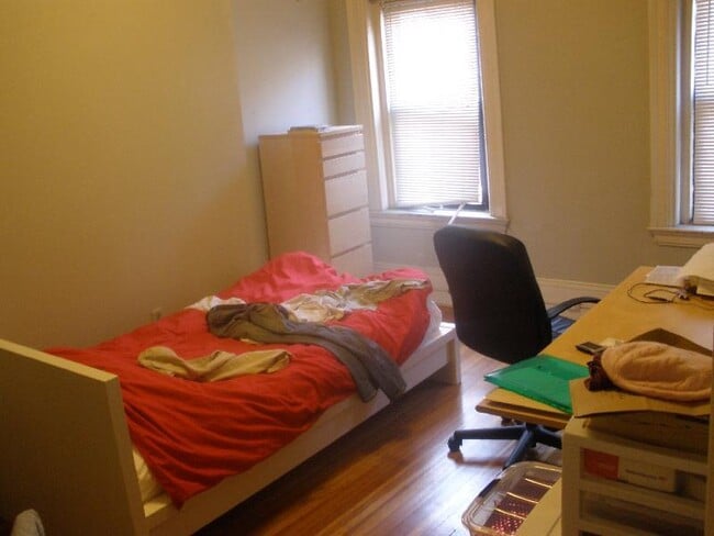 Photo - 533 Newbury St Unit 2R