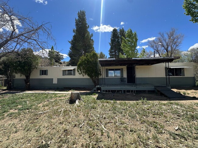 Building Photo - 2 Bedroom 2 Bathroom Mobile Home located in Aztec available to rent