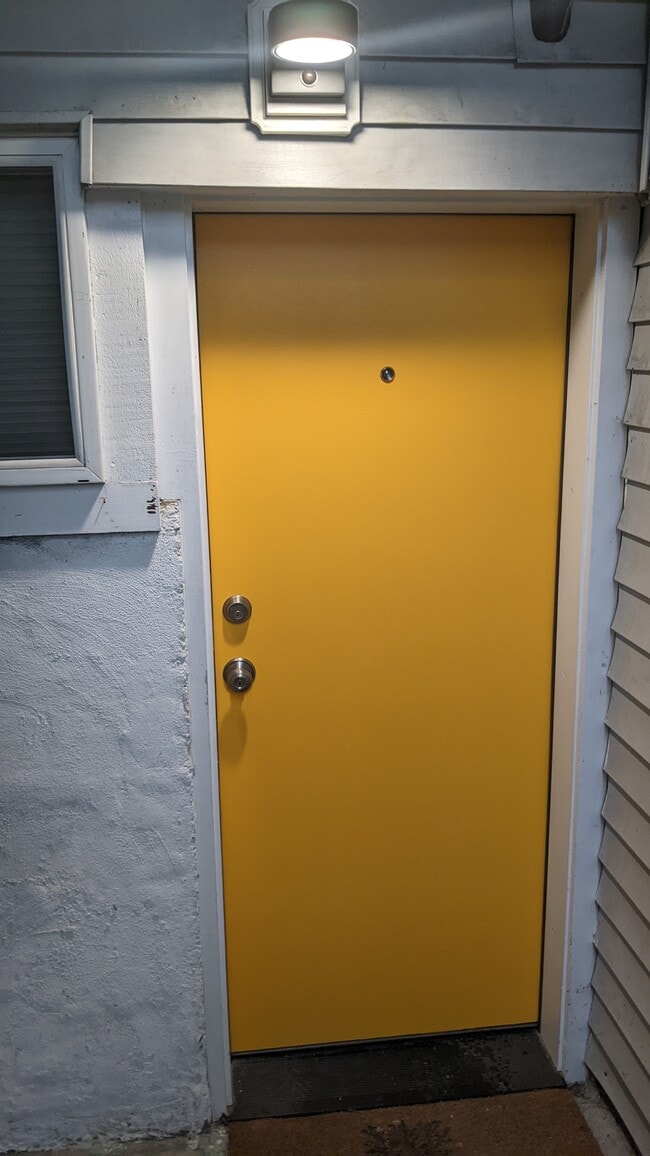 Entrance - 4049 Latona Avenue NE Unit C (Lower )