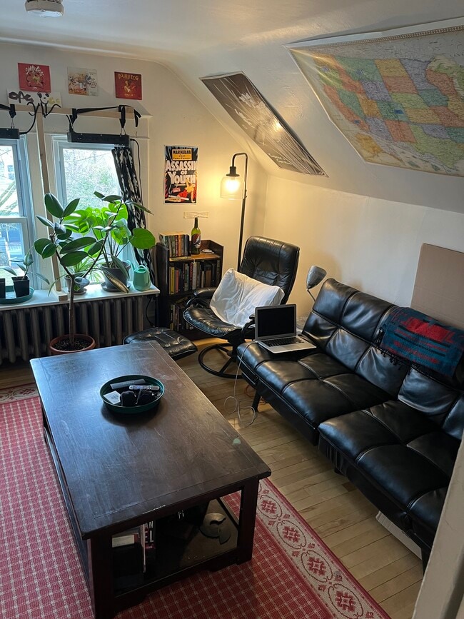 Photo - 14 University Ter Unidad Apt 3