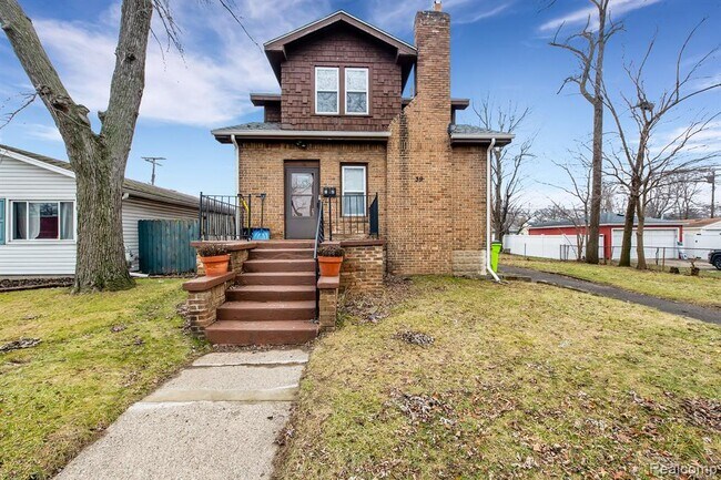 Photo - 39 E Brockton Ave