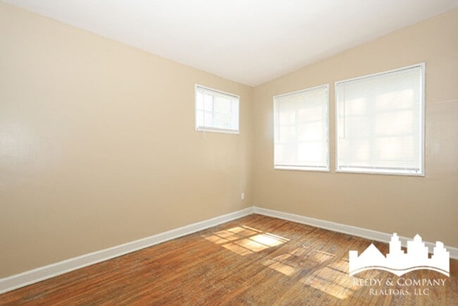 Photo - 1080 N Evergreen St