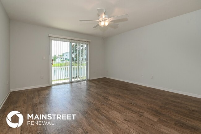 Photo - 541 Eiseman Wy