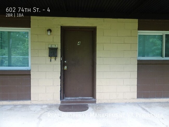 Building Photo - 602 74th St Unit 4