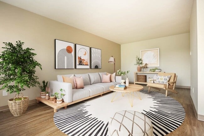 Photo - Oakton Manor Unit 872