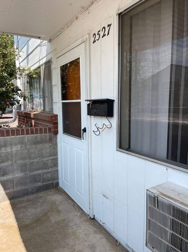 Photo - 2527 N Garfield Ave