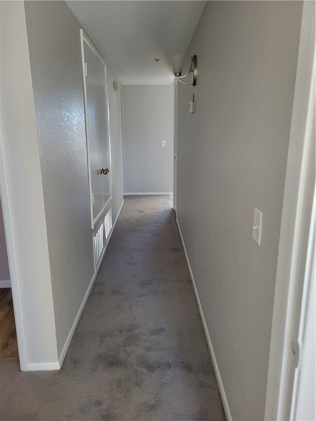Photo - 1611 AZ-95 Unit A303