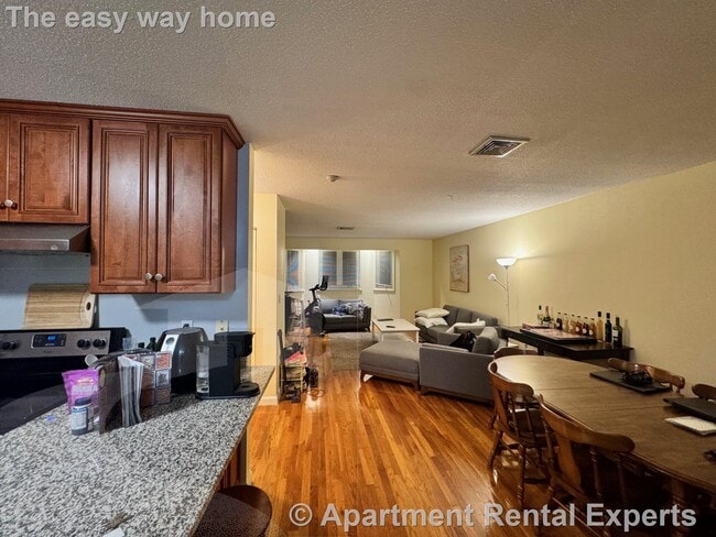 Building Photo - 620 Boston Ave