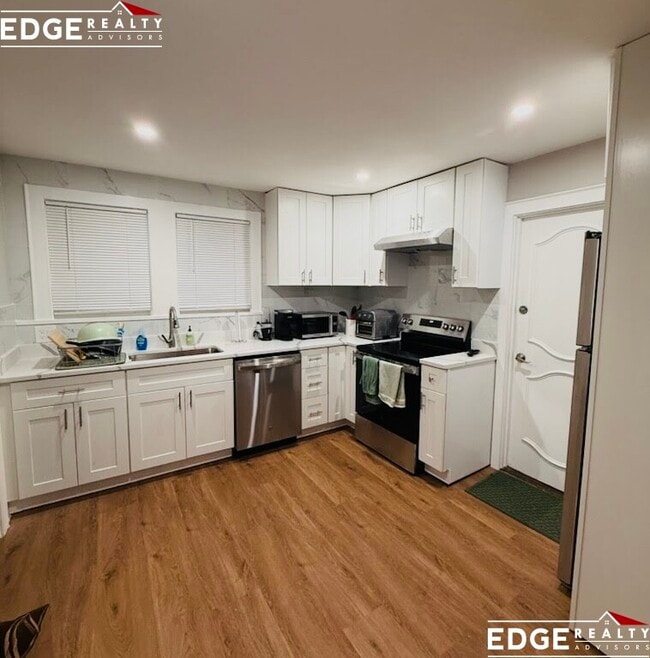 Building Photo - 2 Portina Rd