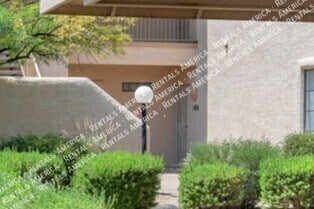 Building Photo - 9253 N Firebrick Dr