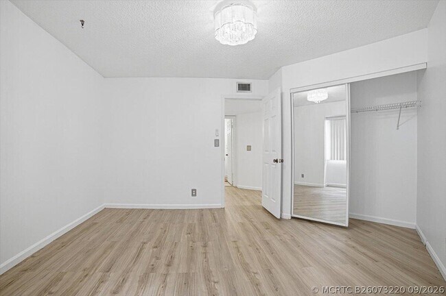Photo - 11635 Ficus St
