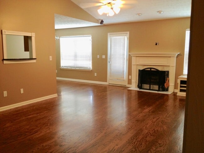 Photo - 2119 Long Meadow Dr