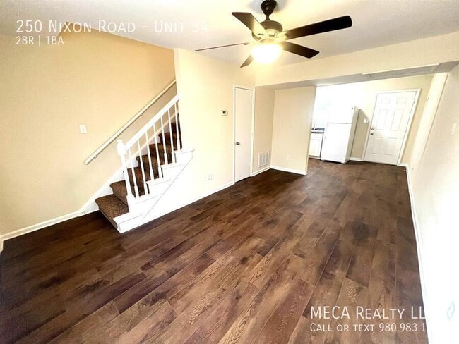 Photo - 250 Nixon Rd