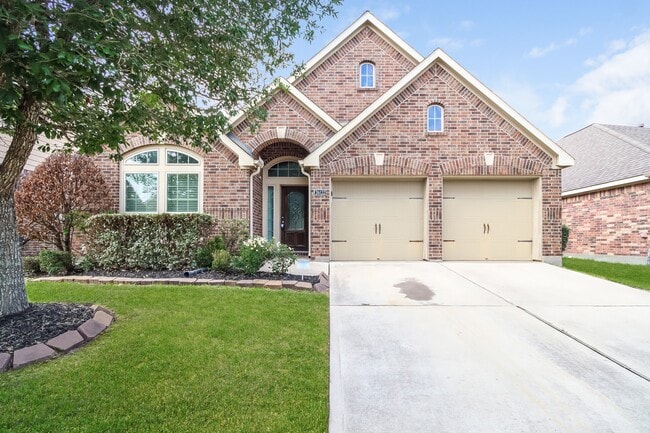 Building Photo - 26122 Serenity Oaks Dr