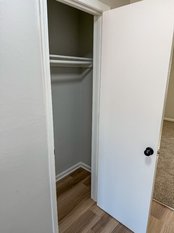 Photo - 717 Guy Ave Unidad B16