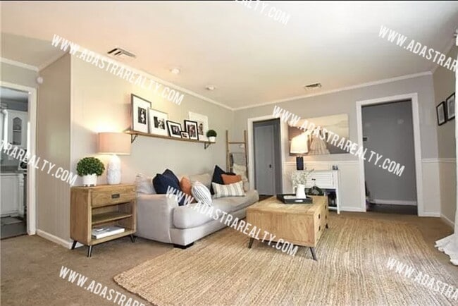 Photo - 2227 W 78th St