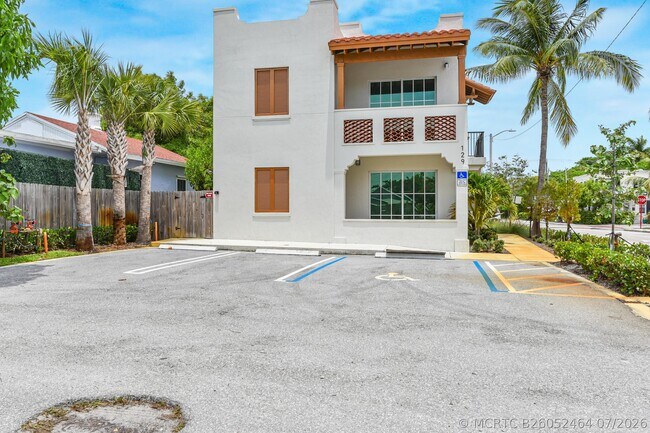129 S K St Unit 1