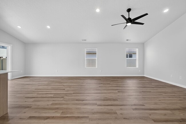 Photo - Brand New 4bd/2ba Single Level Nampa Home w/3-Car Garage