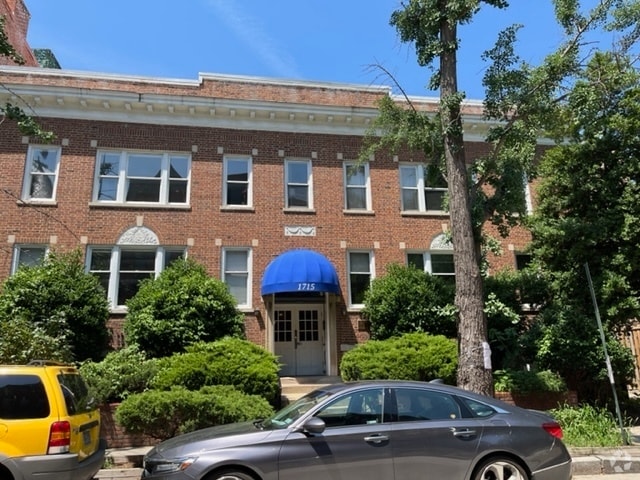 Building Photo - 1715 Swann St NW Unit #3 Rental