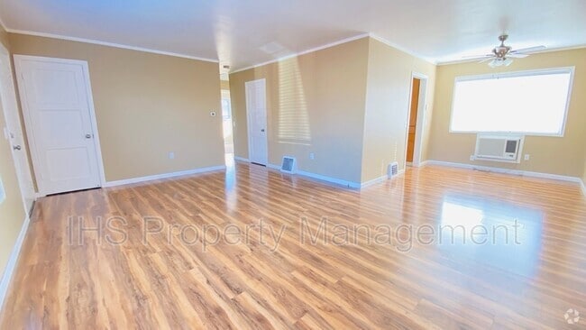 Building Photo - 504 Delafield Ave Rental