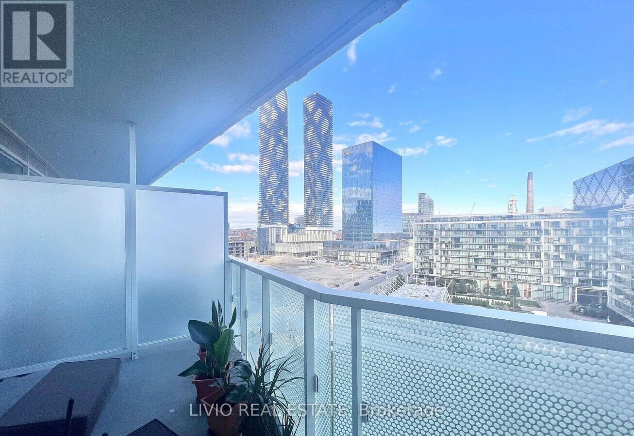 Photo - 15 Queens Quay E Unit 901
