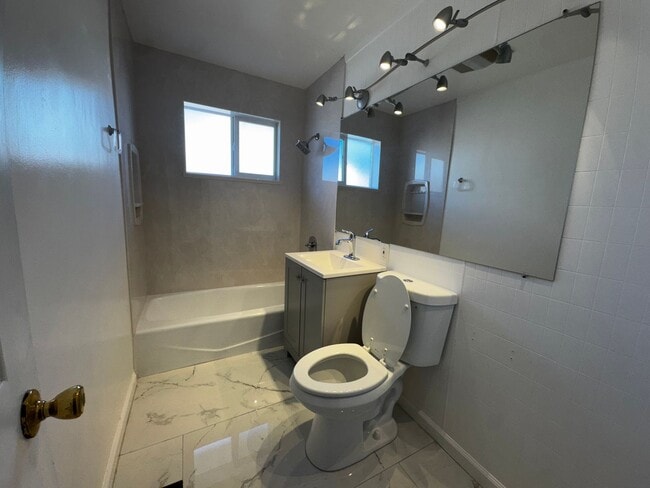 Photo - 3 Bedroom 2 Bath Home