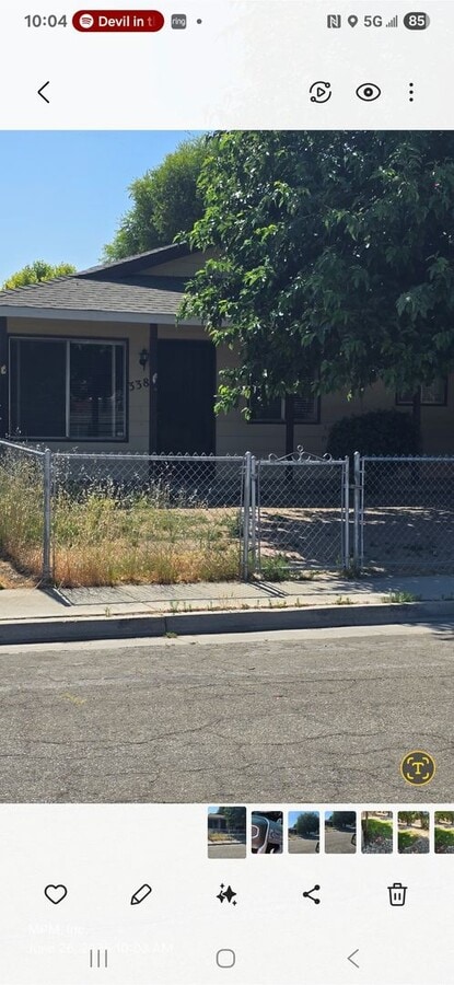 3 bedroom 2 bath across from the park - 3 bedroom 2 bath across from the park House