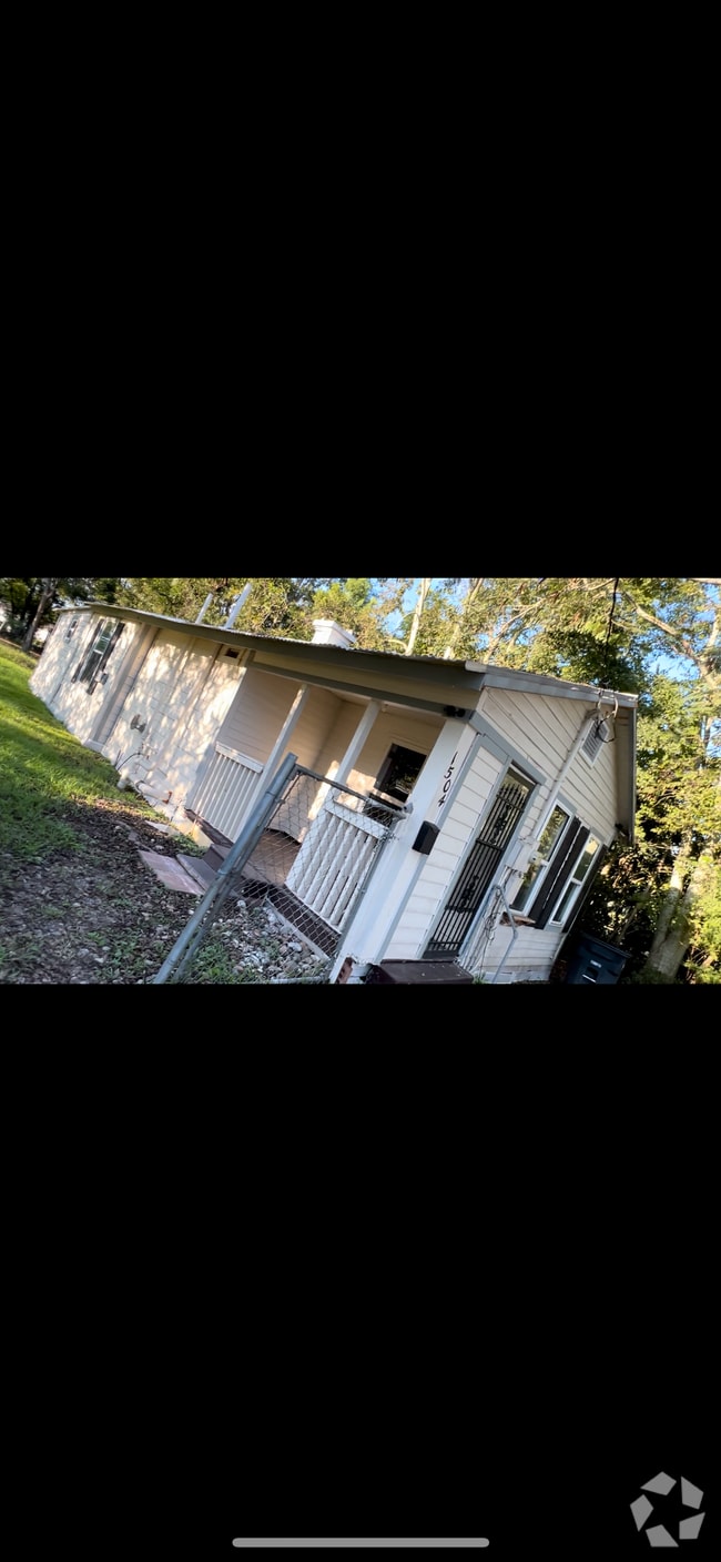 Building Photo - 1504 S Hopkins St Rental