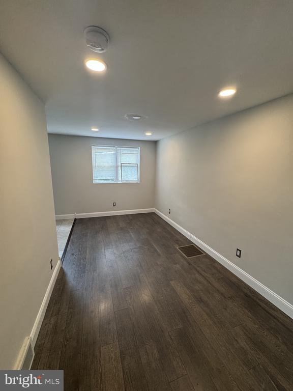 Photo - 216 W Washington Ave