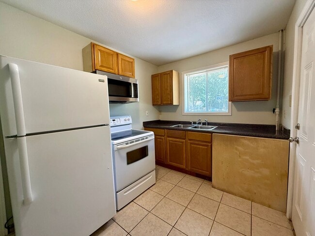 Photo - 204 N 16th Ave Unit Apt. 3