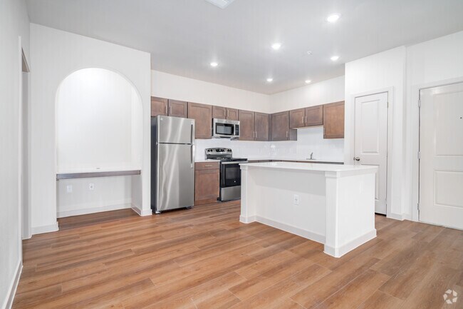 Building Photo - Village at the Loop