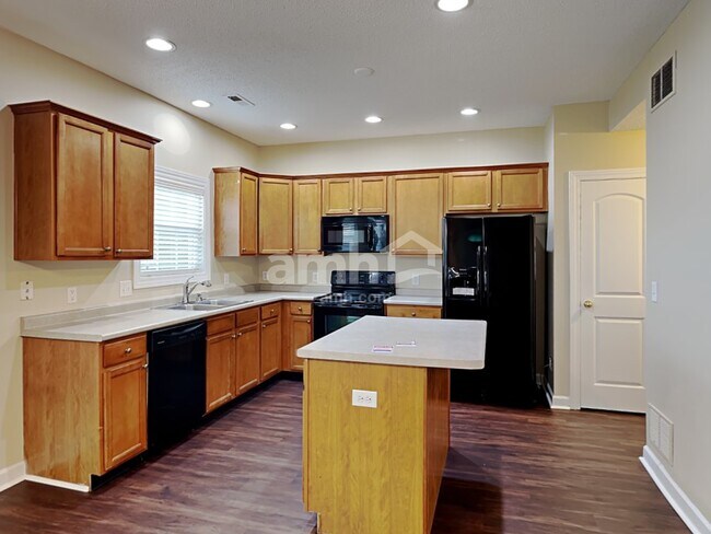 1071 Sassafras Trl
