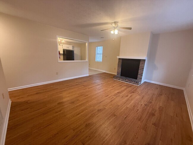 Photo - 150 Essex Ct Unit 150 Essex Court