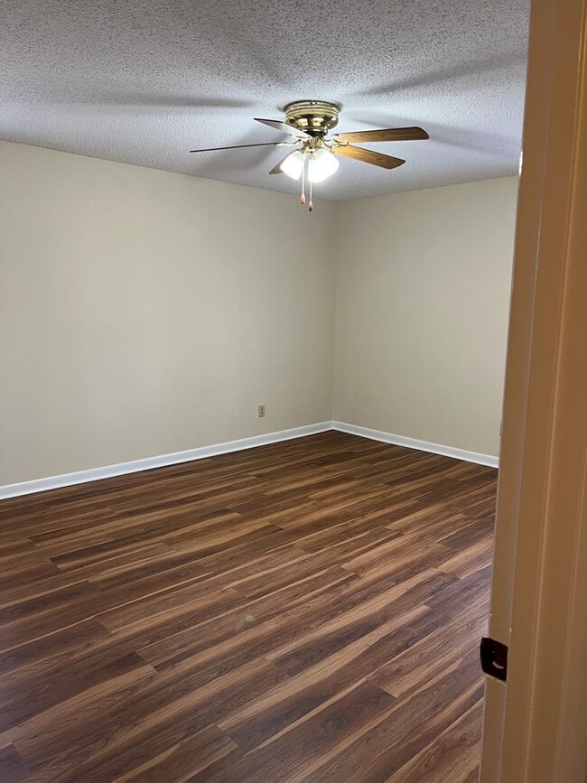 Photo - Great 3 Bedroom 2 Bath