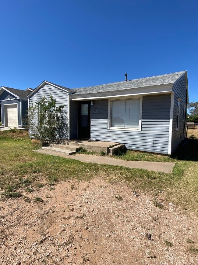 Photo - 2 bed 1 bath now available near Chatman Park