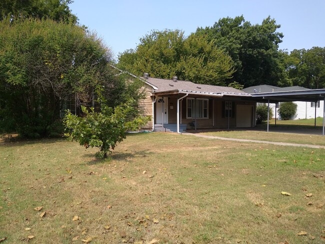 Photo - 605 Lipscomb St