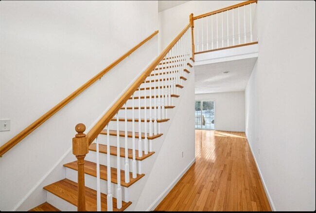 Photo - 18 Alden Dr