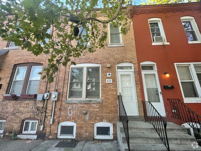 Building Photo - Newly Renovated 3 bed/1.5 bath in Waterfro... Rental